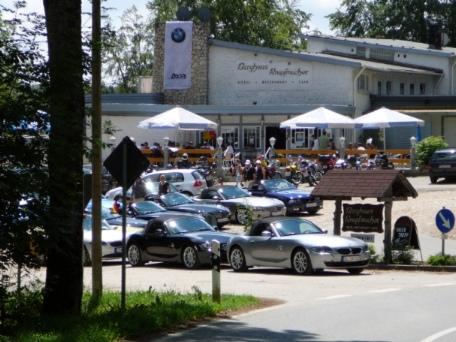 BMW im Hotel-Restsaurante Knopfmacherfelsen