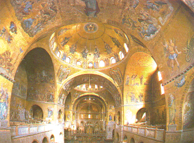 Innenraum der Basilika San Maco